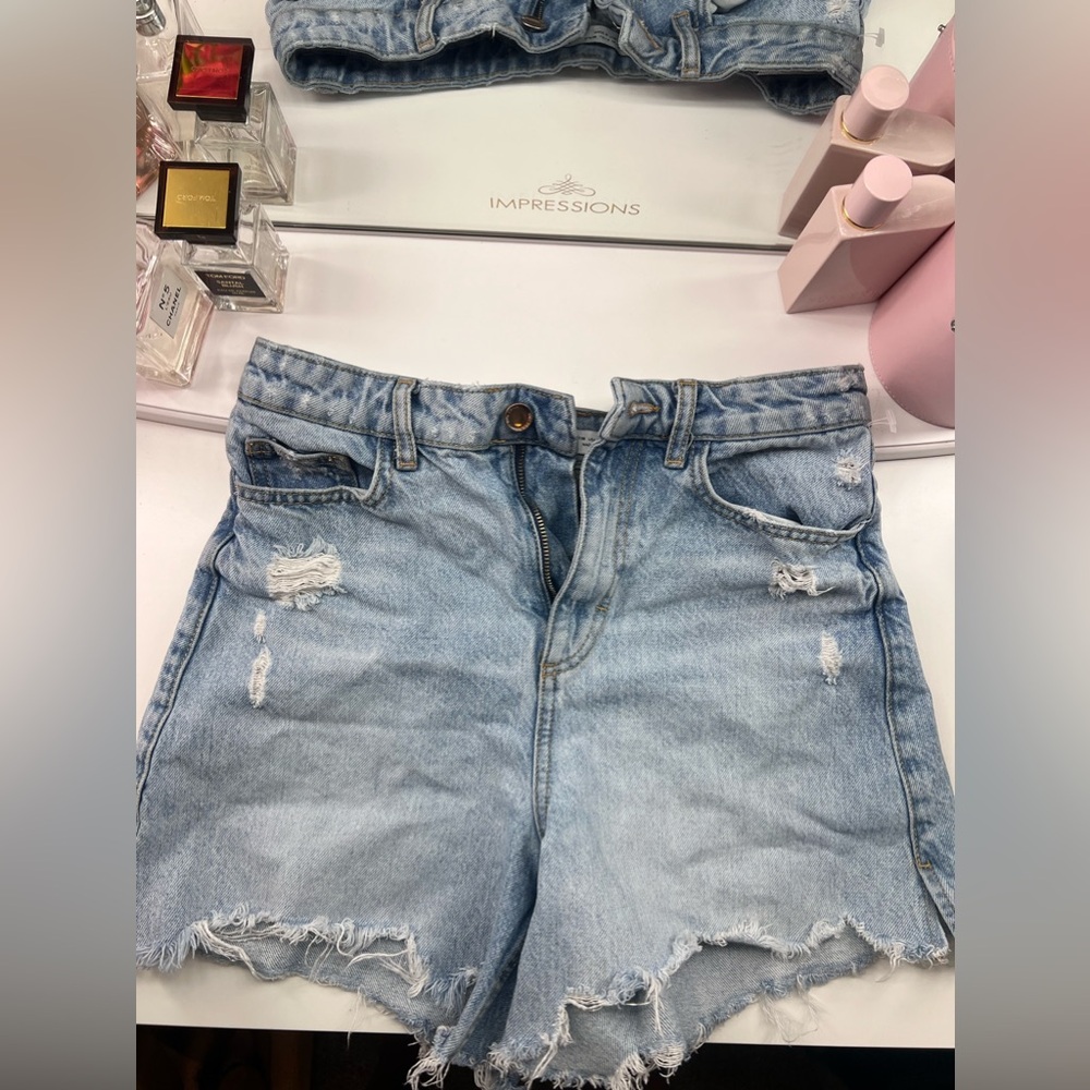 Zara Distressed Shorts 4